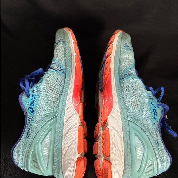 ASICS Running Shoes - Picture 3 of 8